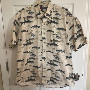 Reel Legends Bass Print Men’s Button Down Shirt size L